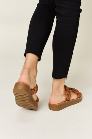 Woven sandal